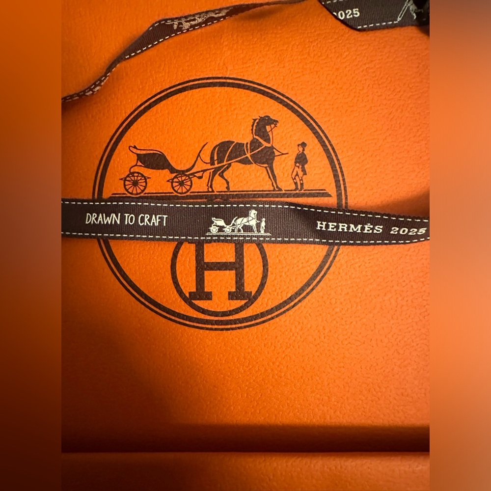Hermes Large Shopping Bag with Ribbon 16 x 18 x 7 - Picture 3 of 7